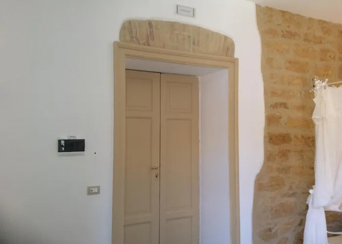 Affittacamere Charme In Centro - Tourist