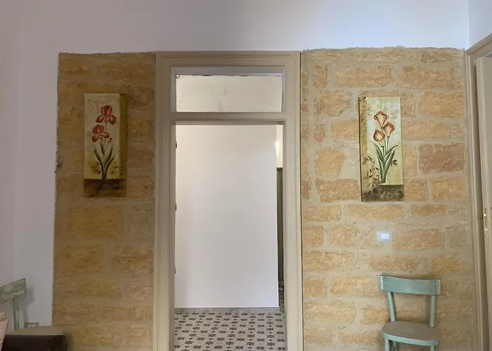 Affittacamere Charme In Centro - Tourist