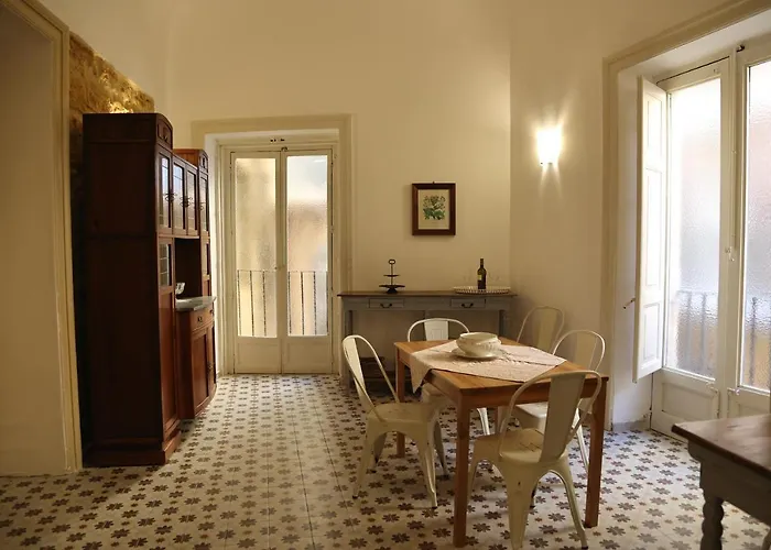 Charme In Centro - Tourist 3*