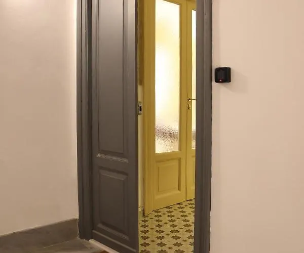 Charme In Centro - Tourist Affittacamere 3*