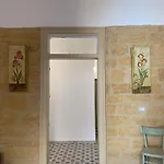 Guest house Charme In Centro - Tourist