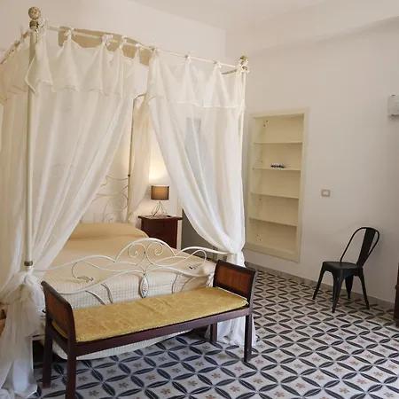 Charme In Centro - Tourist