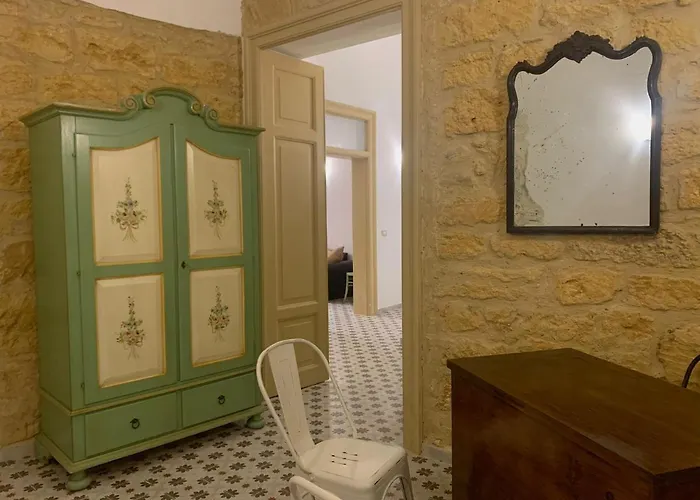 게스트하우스 Charme In Centro - Tourist 3*