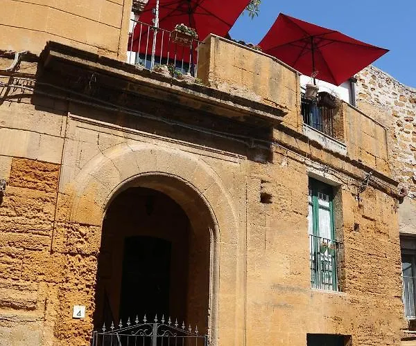 게스트하우스 Charme In Centro - Tourist 3*